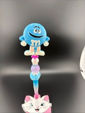M&M'S Blue Character Beaded Pen